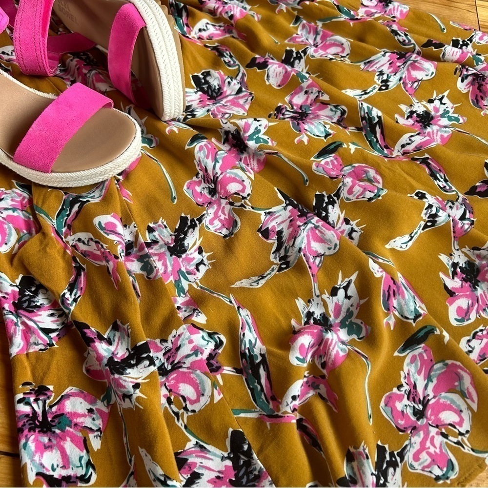 Floral Smocked Sleeveless Dress Size XS - Picture 11 of 15